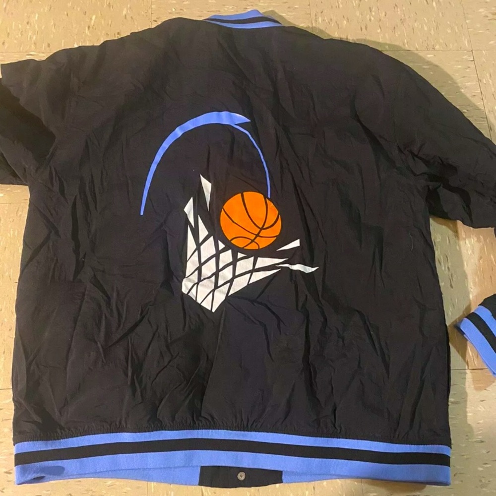 Mitchell and Ness Authentic Cleveland Cavaliers Warm Up Jacket